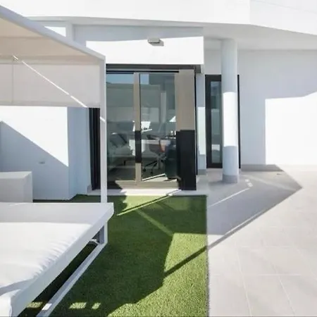 Poolside Apartment Torrevieja