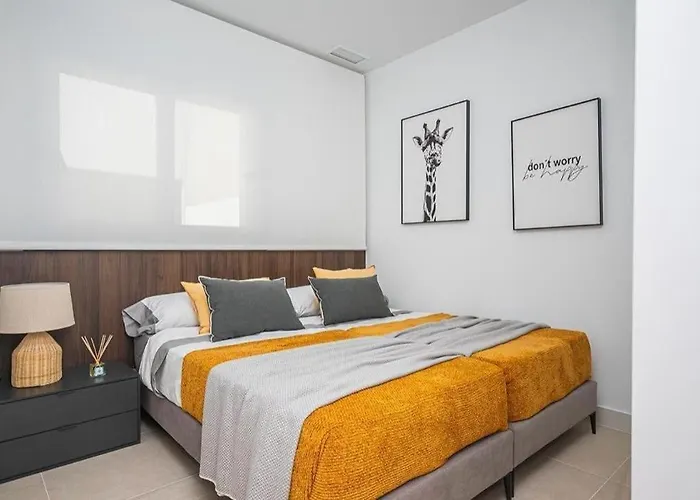 Poolside Apartment Torrevieja